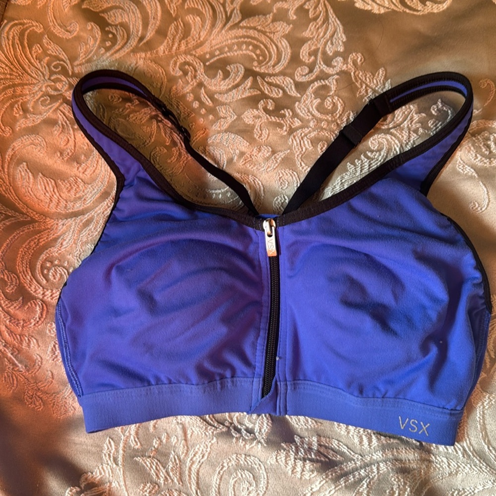 Victoria secret sports bra 32B